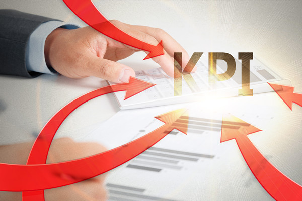 如何設(shè)計(jì)以績(jī)效為基礎(chǔ)的薪酬和獎(jiǎng)勵(lì)體系？