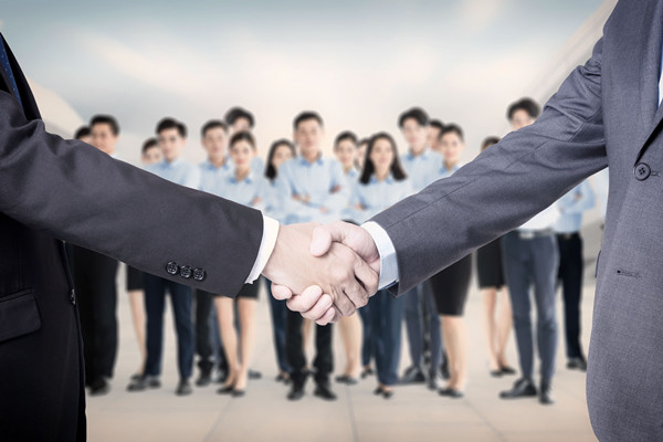 戰(zhàn)略轉(zhuǎn)型：再造競爭優(yōu)勢，開拓新局面