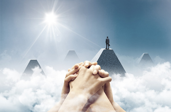 年度轉(zhuǎn)型升級(jí)計(jì)劃：轉(zhuǎn)型升級(jí)，提質(zhì)增效