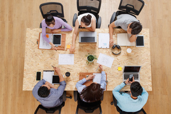 薪酬體系設(shè)計(jì)：根據(jù)企業(yè)戰(zhàn)略，設(shè)計(jì)科學(xué)體系