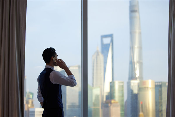 領(lǐng)導(dǎo)智慧：培養(yǎng)卓越領(lǐng)導(dǎo)者，引領(lǐng)企業(yè)不斷前行