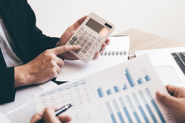 企業(yè)預(yù)算管理：一個(gè)全方位、多維度的財(cái)務(wù)管理策略