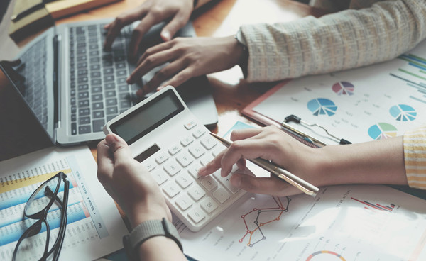 企業(yè)預(yù)算績(jī)效考核，激勵(lì)員工積極參與與貢獻(xiàn)價(jià)值