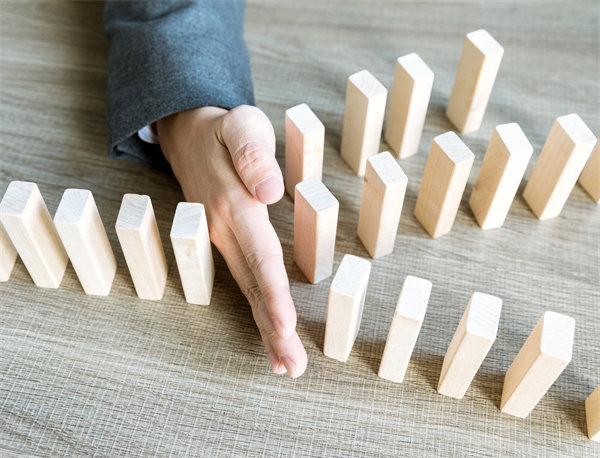 如何設(shè)計(jì)適應(yīng)多元化發(fā)展的集團(tuán)管控策略？