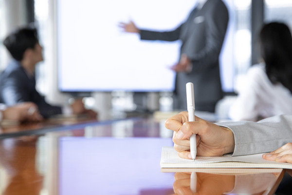 薪酬結(jié)構(gòu)如何與績效掛鉤，激勵員工追求卓越？