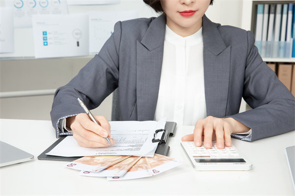 薪酬透明度：公開薪資信息對企業(yè)和員工有何利弊？