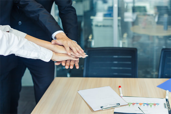 領(lǐng)導(dǎo)力培養(yǎng)體系如何構(gòu)建，為組織未來儲備關(guān)鍵人才？