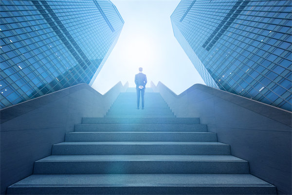 如何平衡新老員工薪酬差異，促進(jìn)團(tuán)隊和諧與效率？