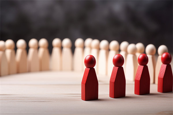 人才盤(pán)點(diǎn)的重要性：如何精準(zhǔn)識(shí)別并培養(yǎng)未來(lái)領(lǐng)導(dǎo)者？