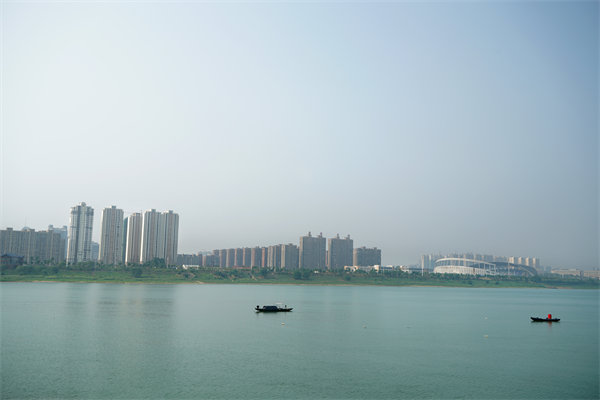 管理咨詢?nèi)绾沃χ曛奁髽I(yè)解決運營難題？