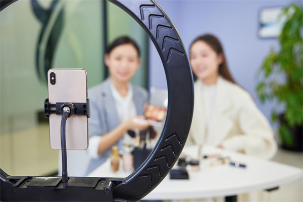 如何制定有效的營銷策略，以提升品牌影響力？