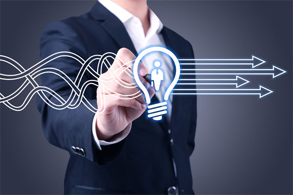 環(huán)境快速變化，企業(yè)如何靈活調(diào)整組織規(guī)劃以應(yīng)對(duì)挑戰(zhàn)？