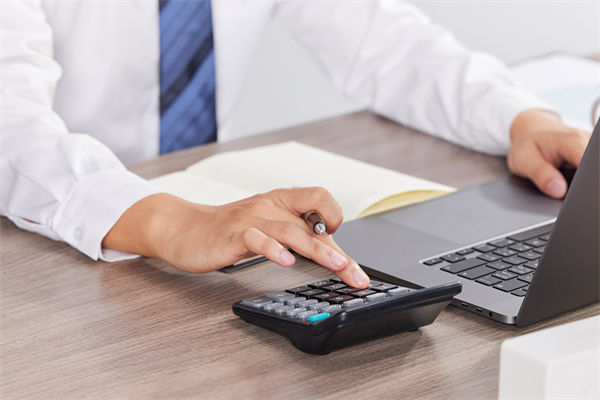 企業(yè)預(yù)算管理，如何精準(zhǔn)預(yù)測并有效應(yīng)對市場變化？