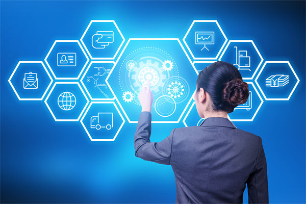 制定年度經(jīng)營計劃時，如何平衡創(chuàng)新與風險？