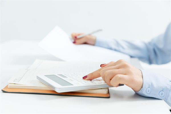 高管薪酬如何設(shè)計(jì)，才能既激勵(lì)又符合市場規(guī)范？