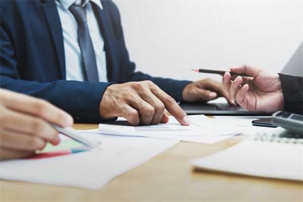 面對多元化業(yè)務(wù)，集團(tuán)如何精準(zhǔn)制定管控體系與策略？