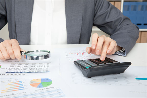 預(yù)算考核體系如何設(shè)計(jì)，才能準(zhǔn)確反映部門(mén)績(jī)效？