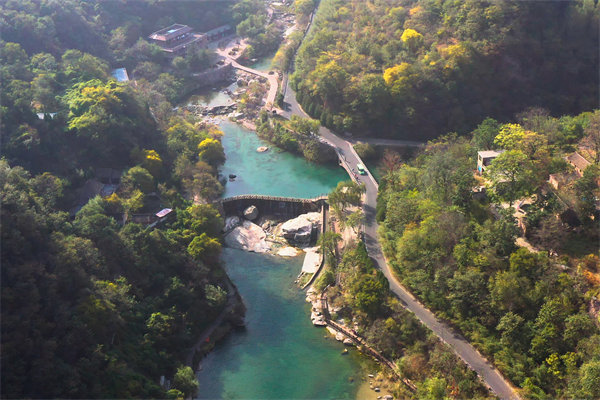 年度經(jīng)營(yíng)計(jì)劃年年落空，企業(yè)發(fā)展受阻，新鄉(xiāng)咨詢公司如何破局？