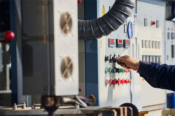 設(shè)備故障拖慢進度，精益生產(chǎn)怎樣打造零故障車間？