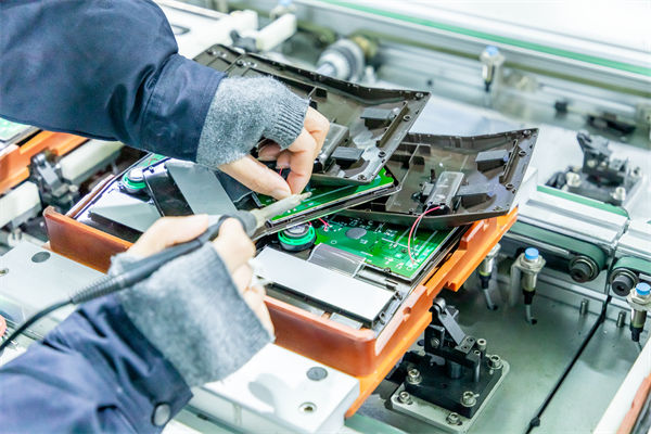 如何通過精益生產(chǎn)優(yōu)化生產(chǎn)布局，提升整體生產(chǎn)效率？