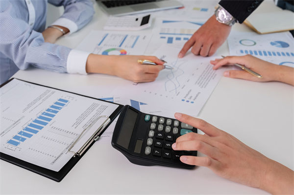 預算成紙上空談，怎樣讓數(shù)據(jù)真正驅(qū)動決策落地？