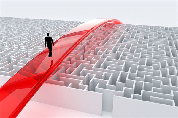 行業(yè)變局加速，企業(yè)戰(zhàn)略如何避開陷阱抓住新機(jī)遇？