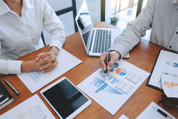 薪酬結(jié)構(gòu)與戰(zhàn)略脫節(jié)，薪酬咨詢怎樣搭建適配體系？